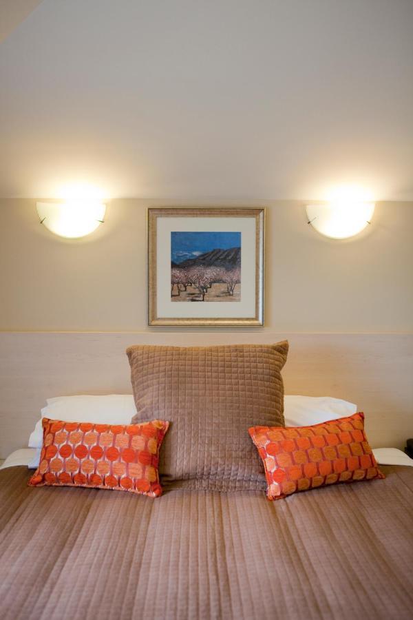 Kings Of Riccarton Motel With Airport Shuttle Service Christchurch Eksteriør billede